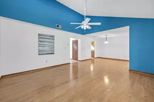 1000 Bay Dr, Niceville, FL 32578 - Photo 12