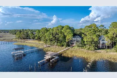 7109 Wells Avenue, Navarre, FL 32566 - Photo 12