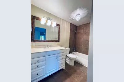 413 NW Odin Lane #UNIT B, Fort Walton Beach, FL 32548 - Photo 10