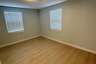 306 Florida St, Niceville, FL 32578 - Photo 10