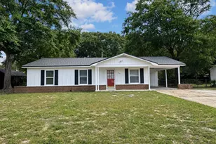203 NW Loizos Dr, Fort Walton Beach, FL 32548 - Photo 1
