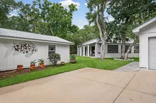 362 Red Barn Rd, Freeport, FL 32439 - Photo 4