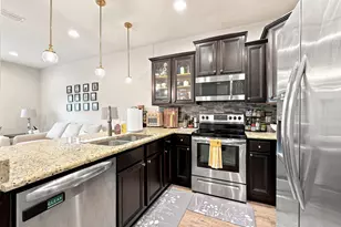 8825 Brown Pelican Cir, Navarre, FL 32566 - Photo 4