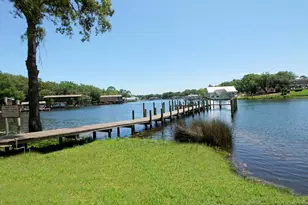 210 Pelham Rd, Fort Walton Beach, FL 32547 - Photo 2