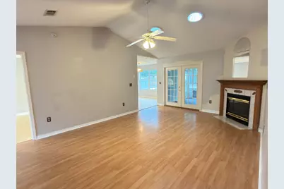 216 Brookmeade Drive, Crestview, FL 32539 - Photo 2