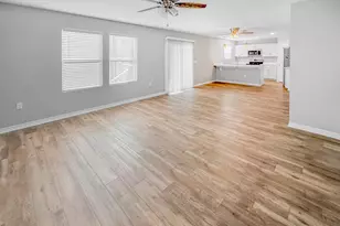 4882 Kensington Ln, Crestview, FL 32539 - Photo 10