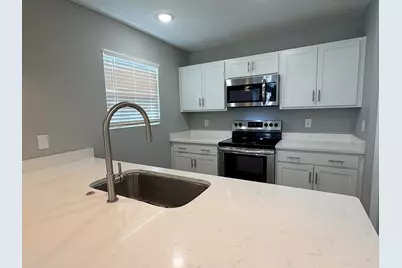 4882 Kensington Lane, Crestview, FL 32539 - Photo 2
