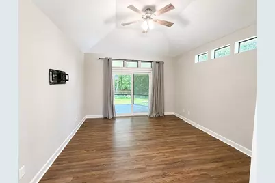 246 Hillside Drive, Niceville, FL 32578 - Photo 10