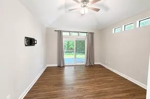 246 Hillside Dr, Niceville, FL 32578 - Photo 10