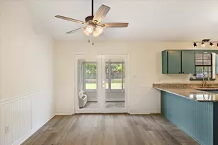 1938 Iris Ln, Navarre, FL 32566 - Photo 14