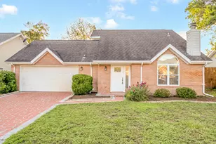 420 Bristol Cove Rd, Mary Esther, FL 32569 - Photo 2