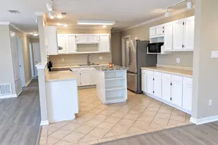 424 NE Woodrow St, Fort Walton Beach, FL 32547 - Photo 14