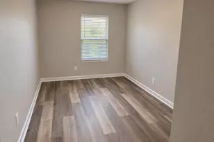290 Swaying Pine Ct, Crestview, FL 32539 - Photo 8