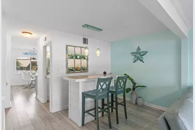 8522 Gulf Boulevard #APT 3, Navarre, FL 32566 - Photo 6