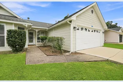 148 Meadowbrook Court, Niceville, FL 32578 - Photo 2