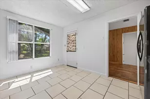 222 NW Moriarty St, Fort Walton Beach, FL 32548 - Photo 16