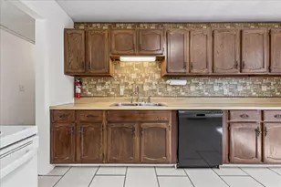 222 NW Moriarty St, Fort Walton Beach, FL 32548 - Photo 12