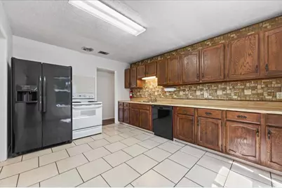 222 NW Moriarty Street, Fort Walton Beach, FL 32548 - Photo 14