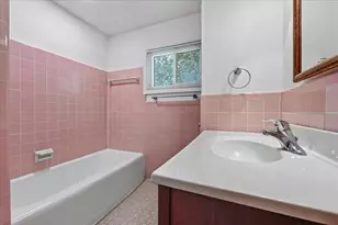 222 NW Moriarty St, Fort Walton Beach, FL 32548 - Photo 26
