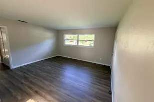 45 NE Laurie Dr, Fort Walton Beach, FL 32548 - Photo 4