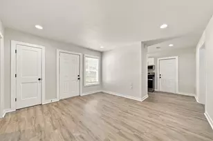 316 SW Hollywood Blvd, Fort Walton Beach, FL 32548 - Photo 8