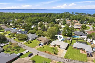 1212 Shipley Dr, Niceville, FL 32578 - Photo 4