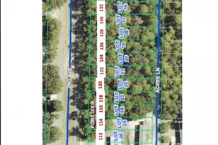 126 10th St, Shalimar, FL 32579 - Photo 1