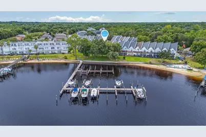 7271 Majestic Boulevard, Navarre, FL 32566 - Photo 6