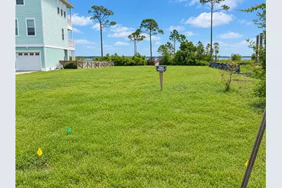 572 Parish Boulevard, Mary Esther, FL 32569 - Photo 2
