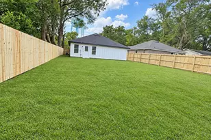 880 E Walnut Ave, Crestview, FL 32539 - Photo 28