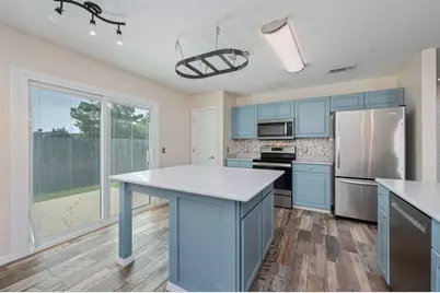 7648 Chablis Circle, Navarre, FL 32566 - Photo 18