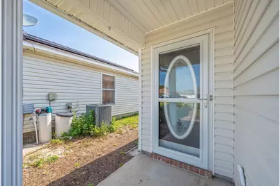 7648 Chablis Circle, Navarre, FL 32566 - Photo 4