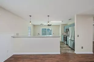 7648 Chablis Cir, Navarre, FL 32566 - Photo 10