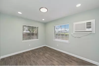 718 NE Eglin Parkway #3, Fort Walton Beach, FL 32547 - Photo 14