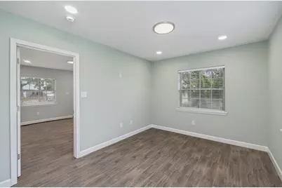 718 NE Eglin Parkway #3, Fort Walton Beach, FL 32547 - Photo 16