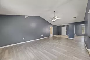 3400 Skymaster Ct, Crestview, FL 32539 - Photo 10
