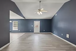 3400 Skymaster Ct, Crestview, FL 32539 - Photo 6