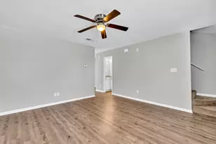413 Hickory Ave, Niceville, FL 32578 - Photo 6