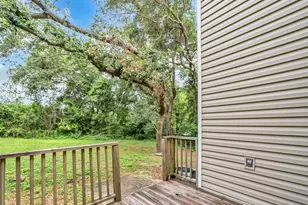 413 Hickory Ave, Niceville, FL 32578 - Photo 18