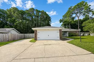 245 Echo Cir, Fort Walton Beach, FL 32548 - Photo 2
