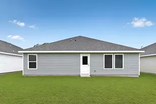 95 Mapleview Dr, Defuniak Springs, FL 32435 - Photo 2