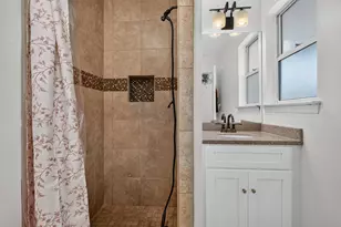 139 Midland Ct, Niceville, FL 32578 - Photo 4