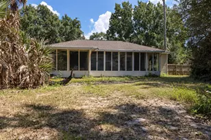 2005 Commodore Dr, Navarre, FL 32566 - Photo 20