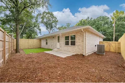 445 E Cobb Avenue, Crestview, FL 32539 - Photo 46