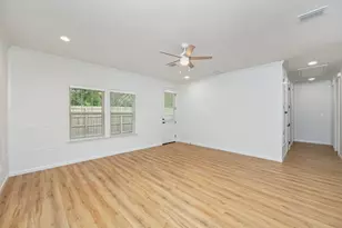 445 E Cobb Ave, Crestview, FL 32539 - Photo 20