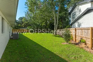 118 NE Oregon Dr, Fort Walton Beach, FL 32548 - Photo 32