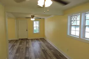 201 Dixie St, Crestview, FL 32536 - Photo 4