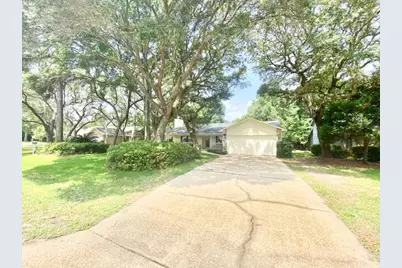 1210 Whitewood Way, Niceville, FL 32578 - Photo 2