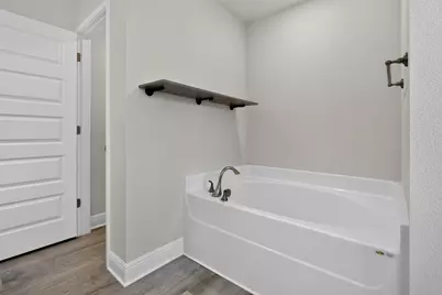 5823 Crestlake Drive, Crestview, FL 32536 - Photo 22