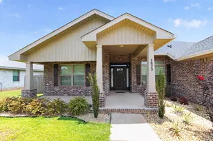 5823 Crestlake Dr, Crestview, FL 32536 - Photo 2
